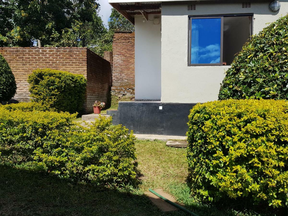 Limbe Chinyonga Guesthouse מראה חיצוני תמונה